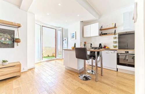 Saint-Sylvestre Apartment | CENTRE VILLE-GRAND APPARTEMENT DE 50 M2 - COSY AVEC TERRASSE -Wifi