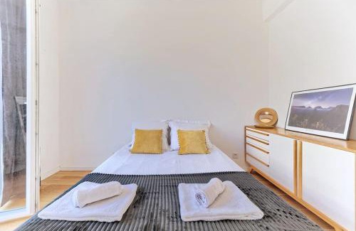 Saint-Sylvestre Apartment | CENTRE VILLE-GRAND APPARTEMENT DE 50 M2 - COSY AVEC TERRASSE -Wifi