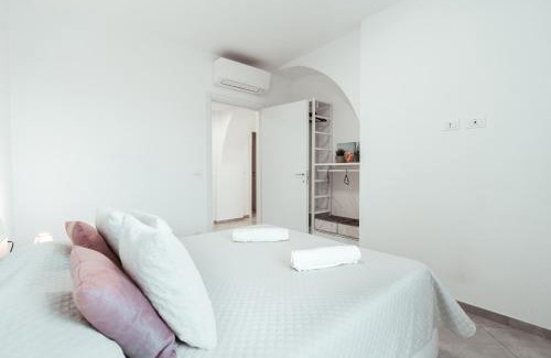 San Fruttuoso Apartment | Centro Città - 200m Stazione Ferroviaria