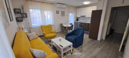 Virovitica Apartment | CENTRUM with private parking
