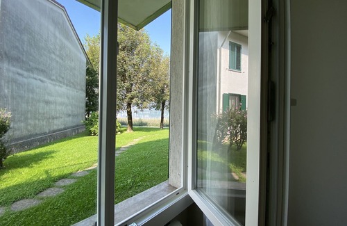 Bosisio Parini Apartment | Cerizio House directly on Lake Pusiano