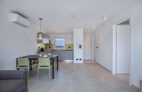 Laives Apartment | Certified Bike Experience: Sun Terrace & Alpine Panorama: Apartments Curti "Waldgrün"