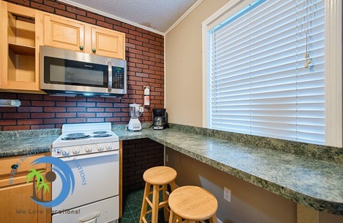 Cherry Grove Beach Cottage | CG Beach Bungalow #2