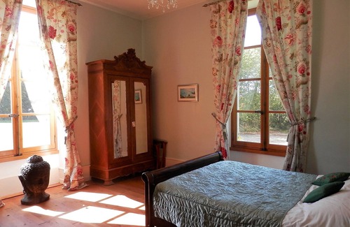 Charly Other | Château Charly: Vacances de Luxe Dans la Loire