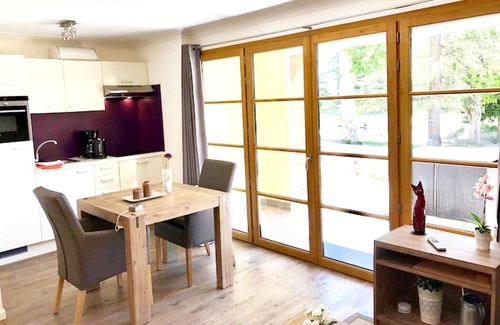 Montbrun-les-Bains Apartment | Château Comfort in Provence