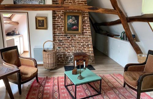 Maisnieres House | Château d'Harcelaines