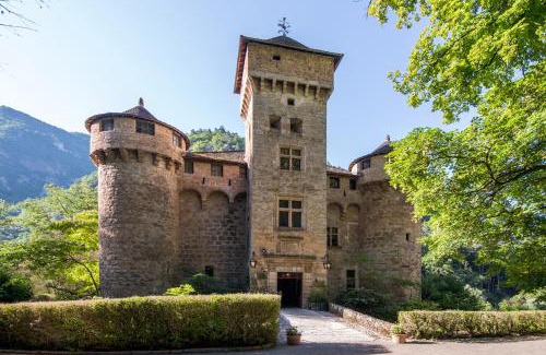 Laval-du-Tarn Hotel | Château De La Caze Piscine & Spa - Ste Enimie