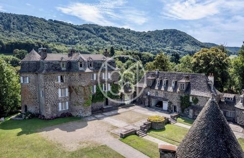Marmanhac House | Château de La Voulte, Haute-Auvergne – A castle straight out of a fairytale.