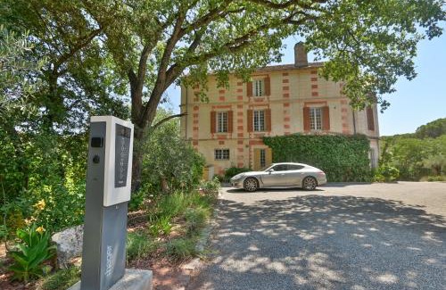 Taradeau Hotel | Château de Taradel