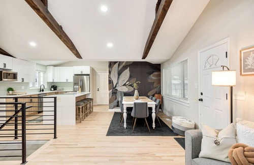 Southeast House | Château des Fleur-Min to Wash Park & DT Denver