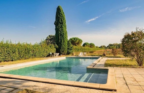 Aimargues Apartment | Château Teillan-porte Italienne