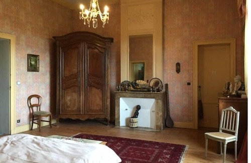 Juillac Other | Château Tout Confort Surplombant la Dordogne