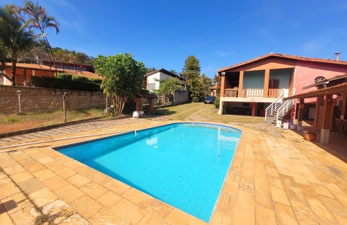 Parque dos Cafezais II House | Chacará a 65 KM de Sâo Paulo, Piscina e Churrasqueira Para um fim de Semana