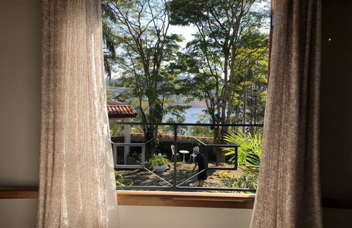 Igarata House | Chacara Alto Padrao, bordering the dam, in Condominio Closed, Prox City 1,5km