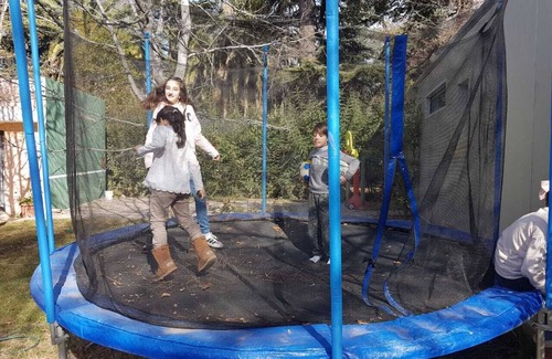 Chacras de Coria Ski Chalet | Chacras de Coria, casa con parque y piscina. Ideal para familias.