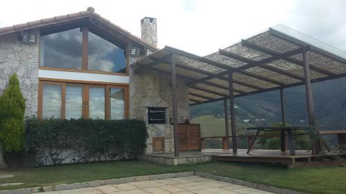 Araras House | Chalé da Manga Larga