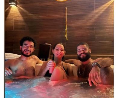 Sao Jorge Ski Chalet | CHALÉS do AVOHAY, lindo chalé com privativa banheira hidromassagem aquecida, apenas 2 minutos da Vila de São Jorge