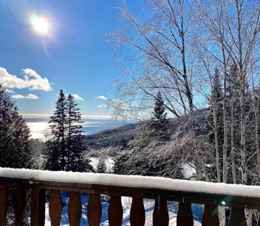 Petite-Riviere-Saint-Francois Ski Chalet | Chalet «L'Autrichien» de Charlevoix