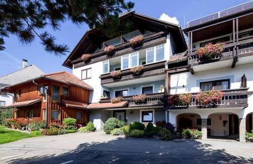 Sankt Georgen ob Murau Apartment | Chalet in Kreischberg near Hiking Trails