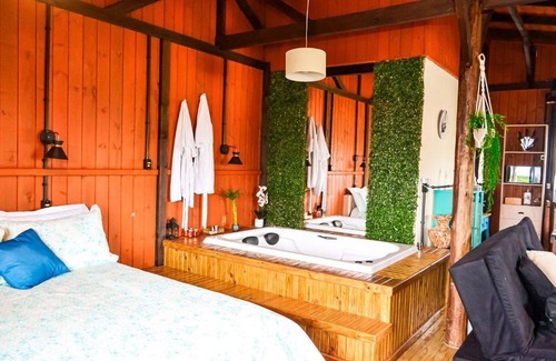 Palhoca Ski Chalet | Chale romantico em Praia do Mar Aberto, Palhoca SC