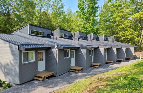Havelock-Belmont-Methuen Ski Chalet | Chalet #12 - Two-Bedroom Suite