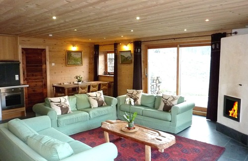 Landry Ski Chalet | CHALET 16 pers WEEKEND & WEEKEND SAUNA free funicular shuttle ARC 1600