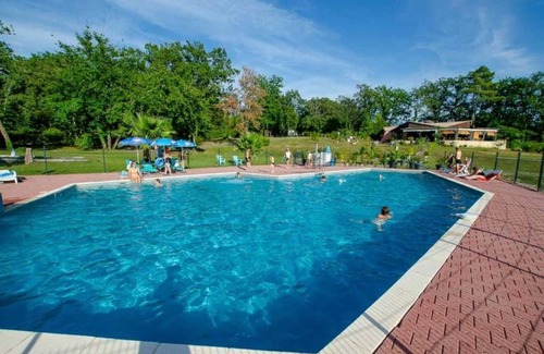 Douville Ski Chalet | Chalet 3 étoiles - Piscine - ccafgfe