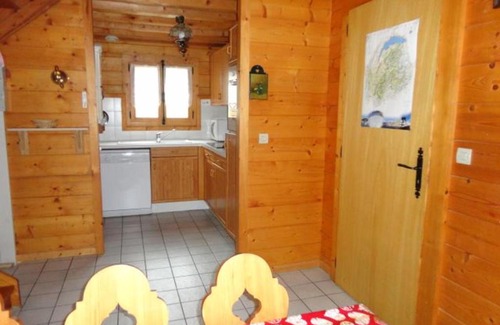 Les Carroz-d'Araches Ski Chalet | Chalet 3 Chambres 8 Pers, 800m Pistes, Parking Couvert, Poêle à Bois, Quartier Calme - FR-1-572-224