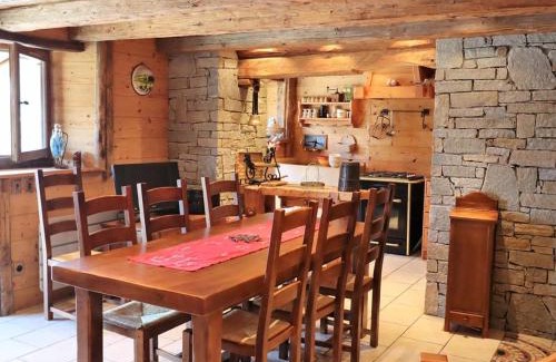 Beaufort Ski Chalet | Chalet 3 pièces, 6 pers, 2 km des pistes, plein sud, internet - FR-1-342-158