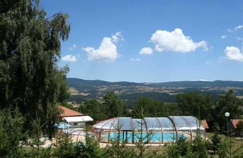 Blavignac Ski Chalet | Chalet* 3 rooms, panoramic view of the Margeride, large indoor swimming pool