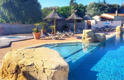 Saint-Georges-d'Oleron Ski Chalet | Chalet 5 étoiles - Piscine - efahed