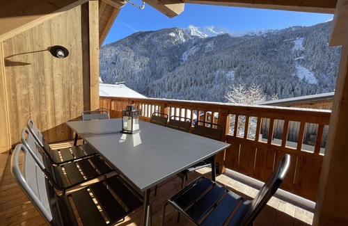 Champagny-en-Vanoise Ski Chalet | Chalet 6/8p à Champagny en Vanoise Domaine Skiable de la Plagne-les Arcs