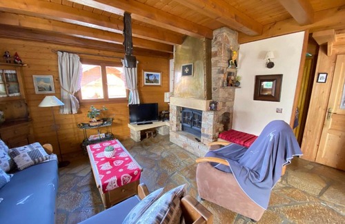 Les Carroz-d'Araches Ski Chalet | Chalet 6 pers. avec cheminée, jardin, WiFi à 300m des pistes - Arâches-la-Frasse - FR-1-572-28