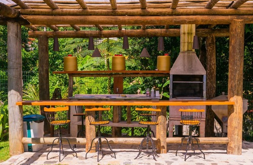 Tesouro da Colina Ski Chalet | CHALET#7- COMPLETE FOR 6 PEOPLE - HEATED POOL AND HEATED HYDROMASSAGE