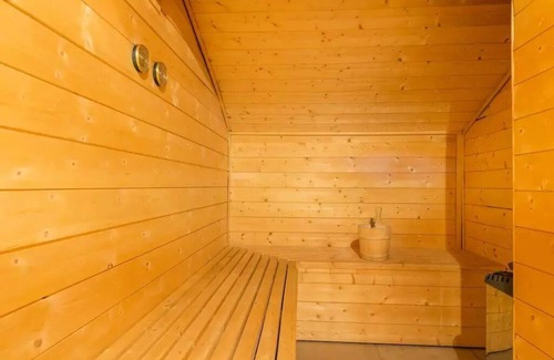 Les Eucherts Apartment | Chalet Altitude - Chalet Résidence Le Refuge * - 6 Room Apartment 10/12 People