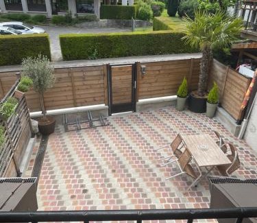 Annecy-le-Vieux Apartment | Chalet Annecy 200m lac, plage & montagnes