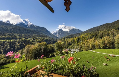 Bischofswiesen Apartment | Chalet apartment Himmelszelt for 2 persons, 80 m², bedroom, shower/WC, bathroom