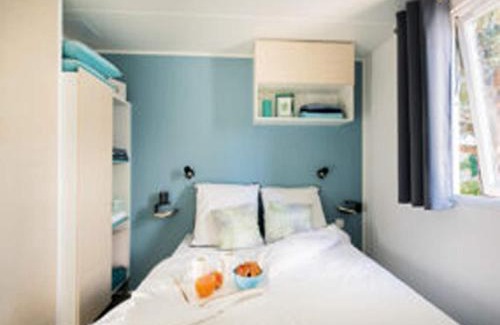 Koudekerke Ski Chalet | Chalet Aqua in Netherlands with Veranda