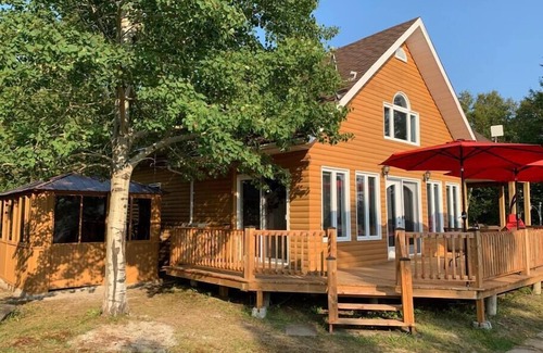 Alma Ski Chalet | Chalet avec spa au bord du Lac-Saint-Jean #306268