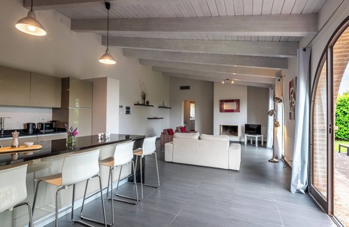 Trequanda Ski Chalet | Chalet "Basilico' with Shared Pool, Private Terrace & Wi-Fi