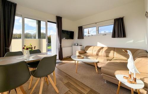 Suesel Other | Chalet Black Pearl
