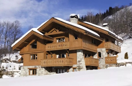 Meribel Centre Ski Chalet | Chalet Brioche - 5 room chalet for 8/9 people
