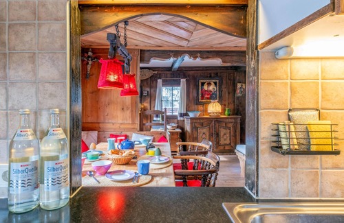 Alpbach House | Chalet by the river, 1 km to the ski lift