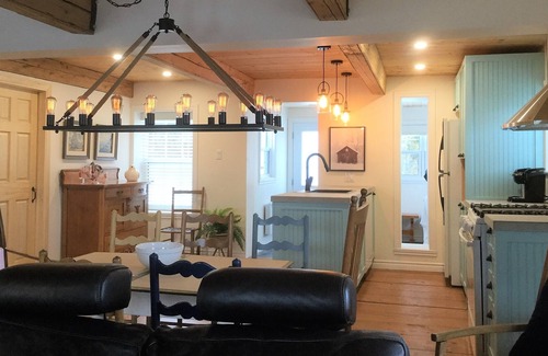 Saint Ferreol les Neiges Ski Chalet | CHALET CLOSE TO MONT SAINTE ANNE (BECASSINE)
