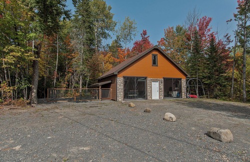 Entrelacs Ski Chalet | Chalet canin Coureur-des-bois.