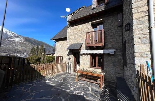 Vielha Ski Chalet | Chalet con encanto Jardín y Parking Privado