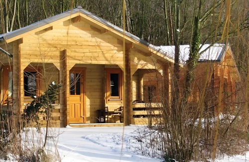 Zoutkamp Ski Chalet | Chalet Copperwing on small-scale nature campsite 't Ol Gat.