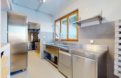 Les Mayens-de-Sion Bed & Breakfast | Chalet de l'Ours NATURE 4 Etages 52 pers