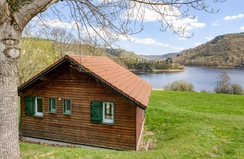 Saint-Jacques-d'Ambur Ski Chalet | Chalet En Pleine Nature! Vue Lac + Kitchenette