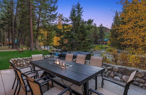 Leavenworth House | Chalet Ferneau - Riverfront, Sauna, Hot Tub, Ski, Golf, Hike